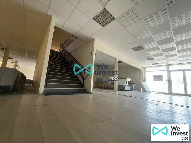 Plus de détails pour Local commercial à louer