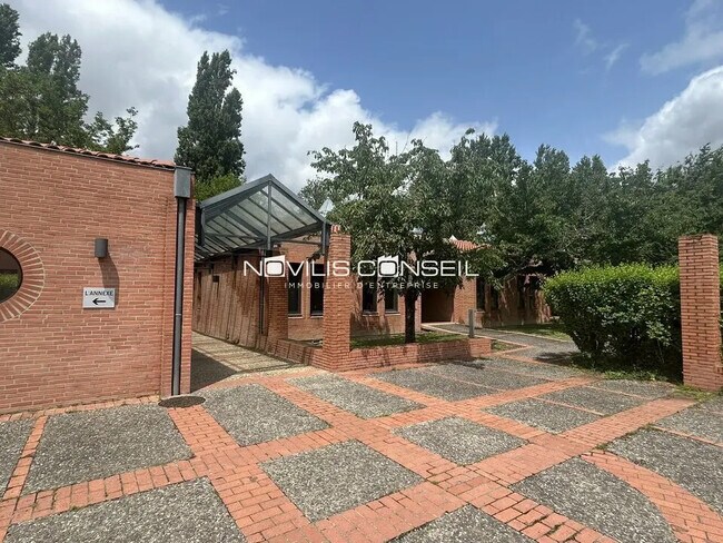 Plus de détails pour Bureau à louer