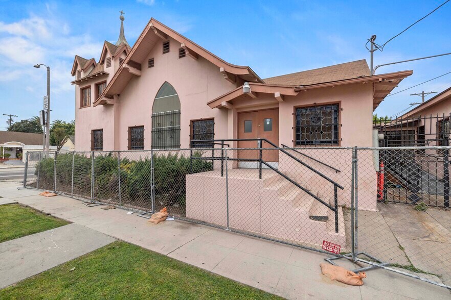 1101 W Florence Ave, Los Angeles, CA à vendre - Photo de l’immeuble – Image 3 sur 25