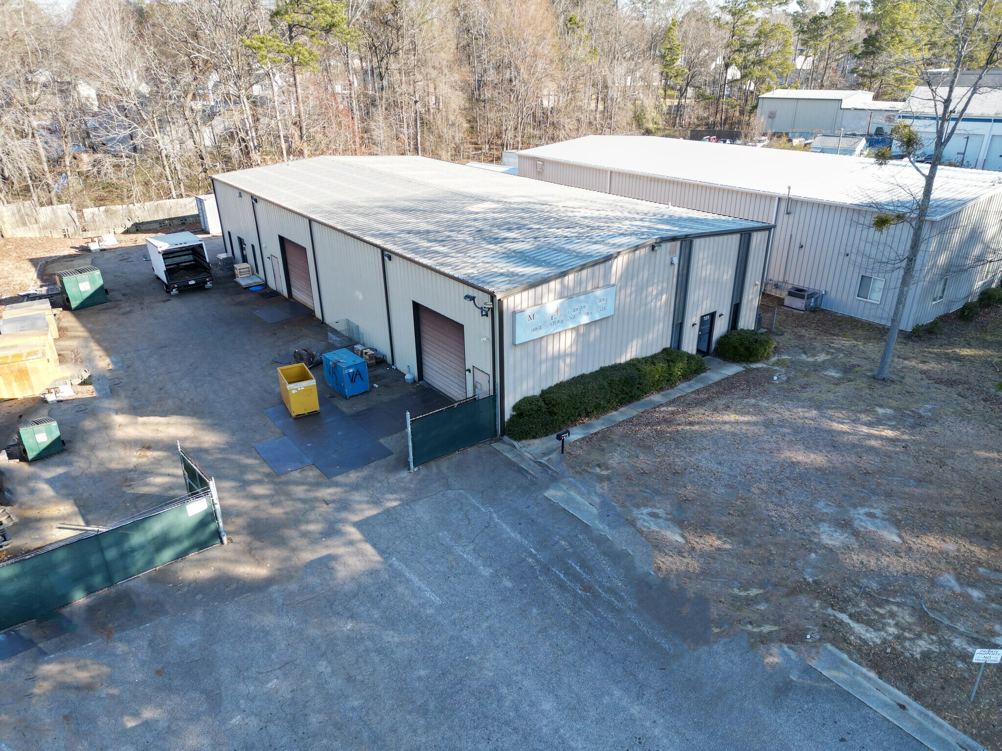 725 Industrial Park Dr, Newport News, VA à louer Photo principale– Image 1 sur 6