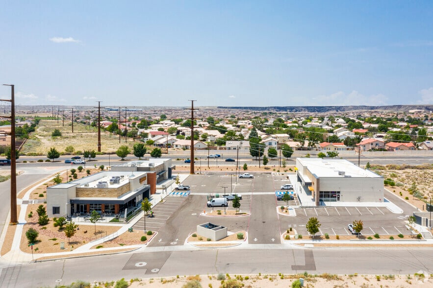 2105 Vista Oeste NW, Albuquerque, NM à louer - Aérien – Image 3 sur 5