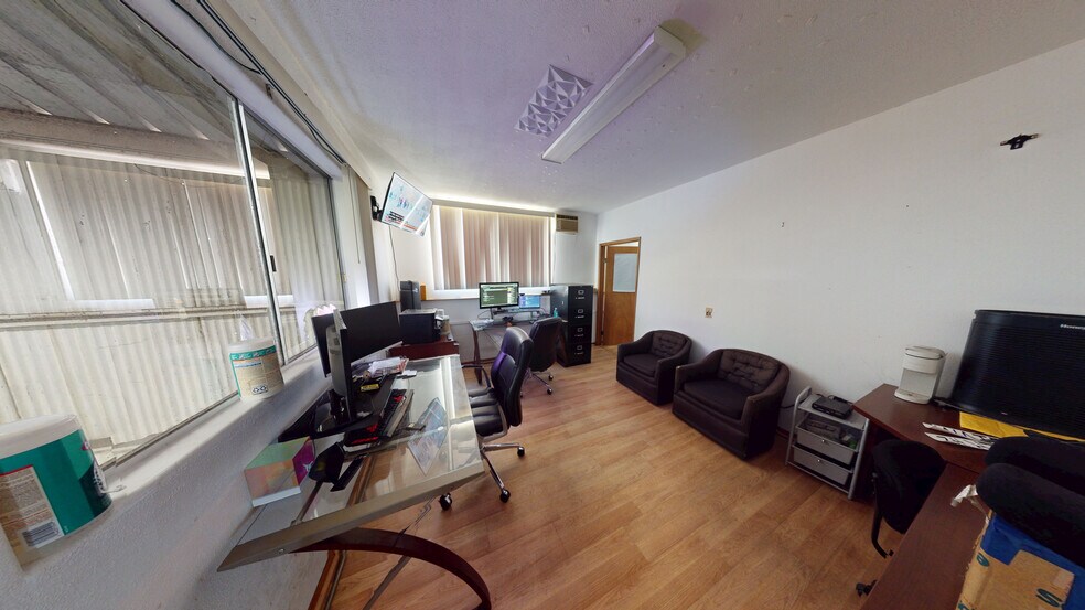 14 Holomua St, Hilo, HI à louer - Photo de l’immeuble – Image 3 sur 8