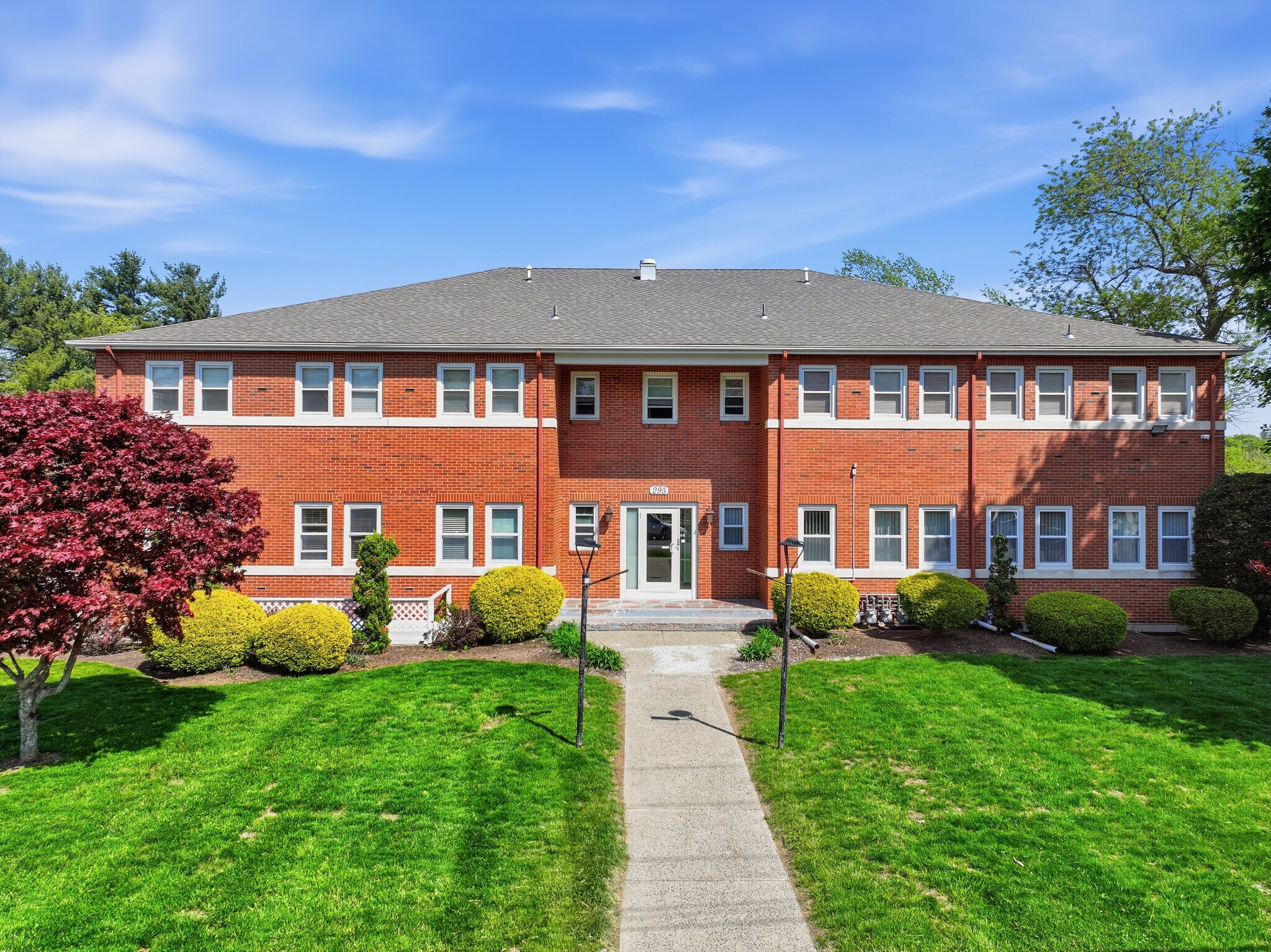295-299 Washington Ave, Hamden, CT à louer Photo de l’immeuble– Image 1 sur 13