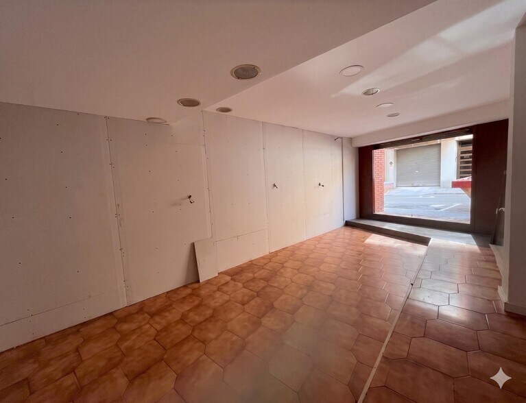 Immeuble residentiel dans Terrassa, Barcelona à vendre - Photo principale – Image 1 sur 3