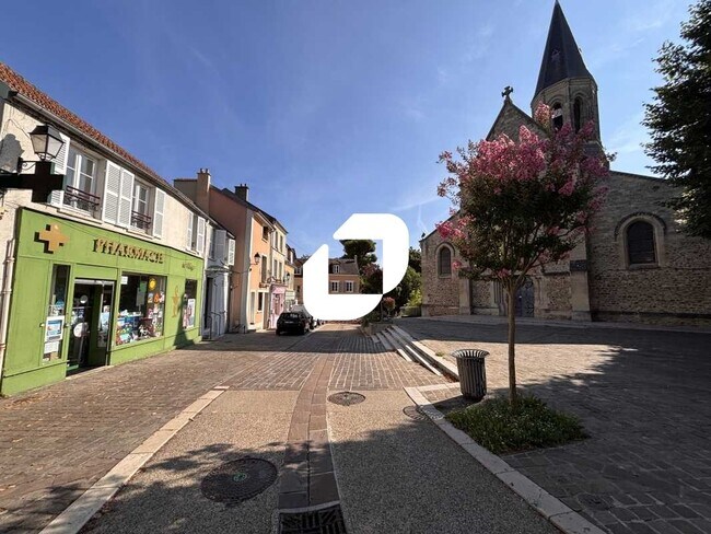 Plus de détails pour Local commercial à louer