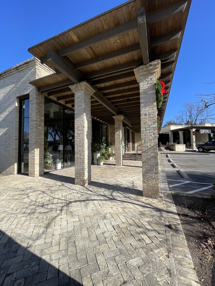 5800 Broadway St, San Antonio, TX à louer - Photo de l’immeuble – Image 2 sur 7