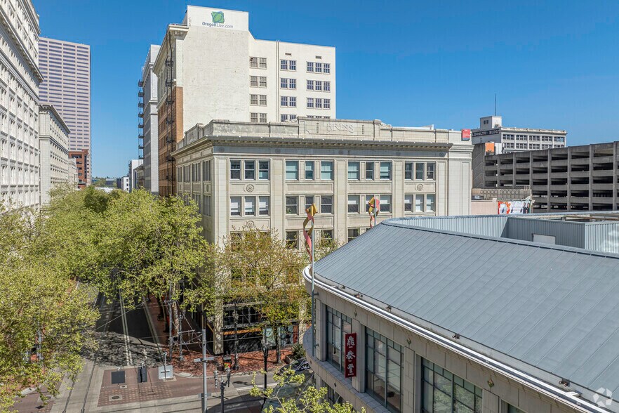 630 SW 5th Ave, Portland, OR à louer - Photo principale – Image 1 sur 19