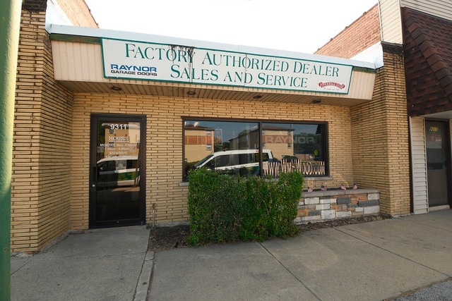 9311 S Kedzie Ave, Evergreen Park, IL à vendre - Photo principale – Image 1 sur 2
