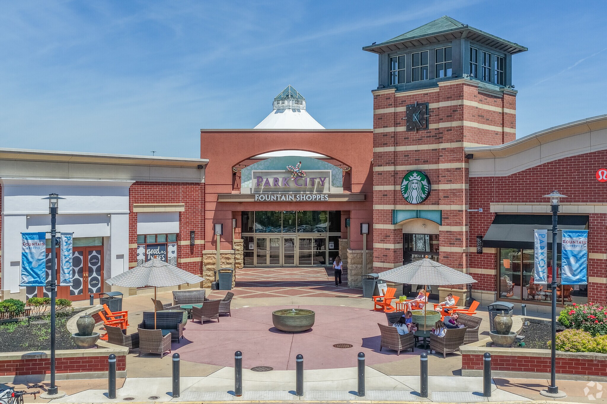 142 Park City Ctr, Lancaster, PA à louer Photo de l’immeuble– Image 1 sur 9