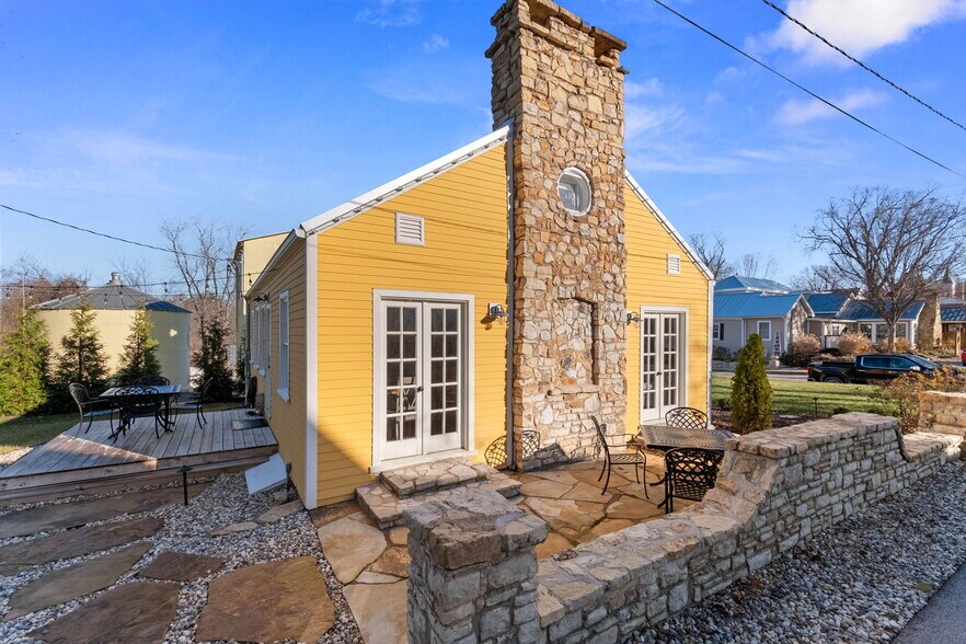 233 Jackson St, Augusta, MO à vendre - Photo de l’immeuble – Image 2 sur 30