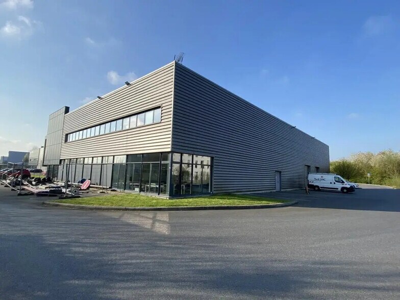 Bureau dans Lesquin à louer - Photo de l’immeuble – Image 3 sur 8