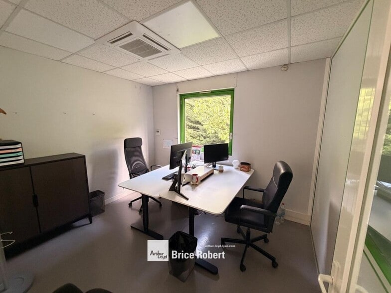 1 Rue De La Chaudanne, Grézieu-la-Varenne à louer - Photo intérieure – Image 3 sur 13