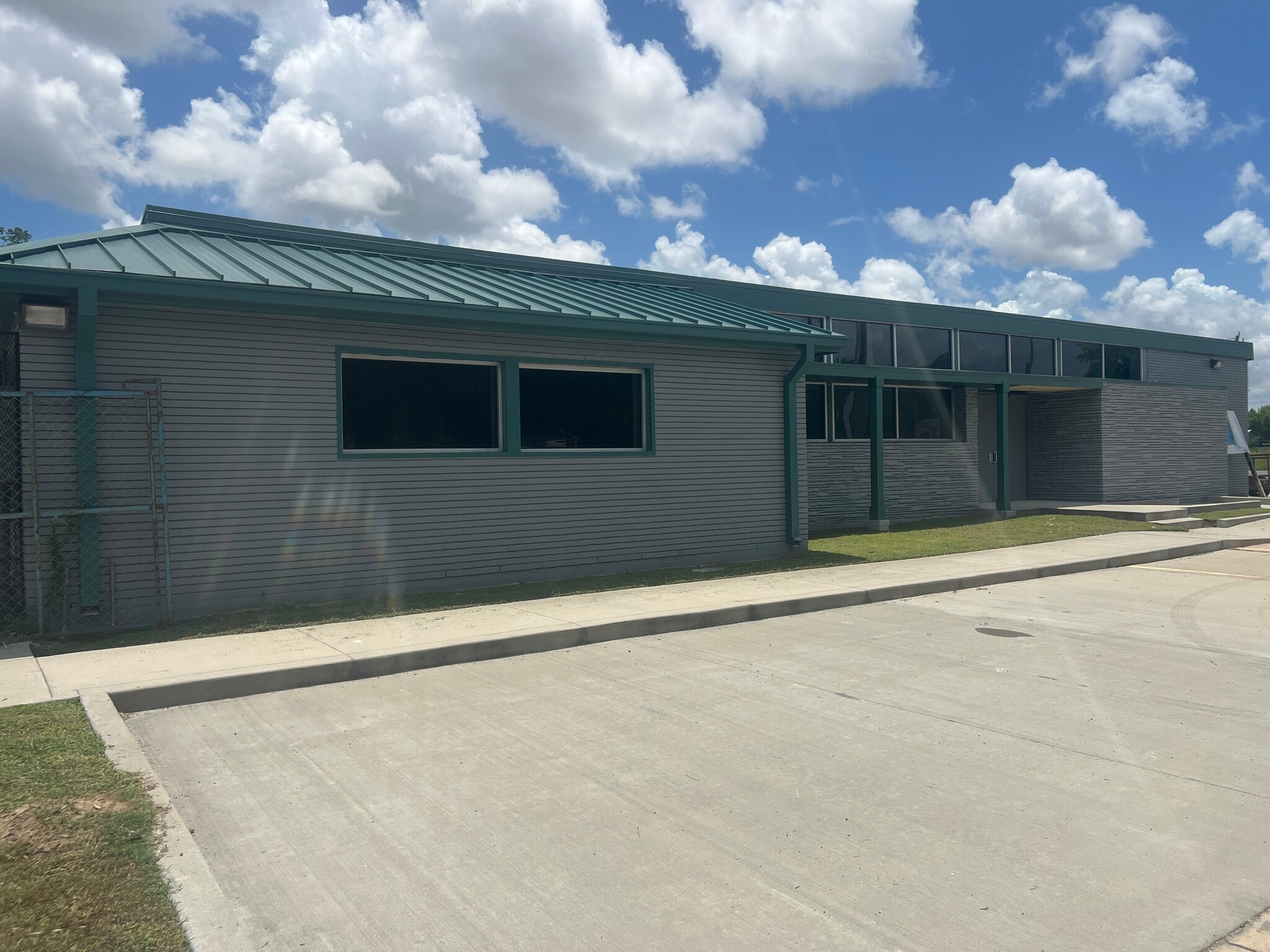 4900-4904 Griggs Rd, Houston, TX à louer Photo intérieure– Image 1 sur 2