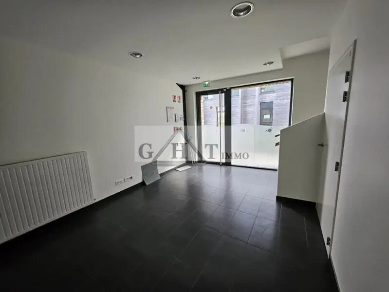 Bureau dans Moissy-Cramayel à louer Hall d’entrée– Image 1 sur 7