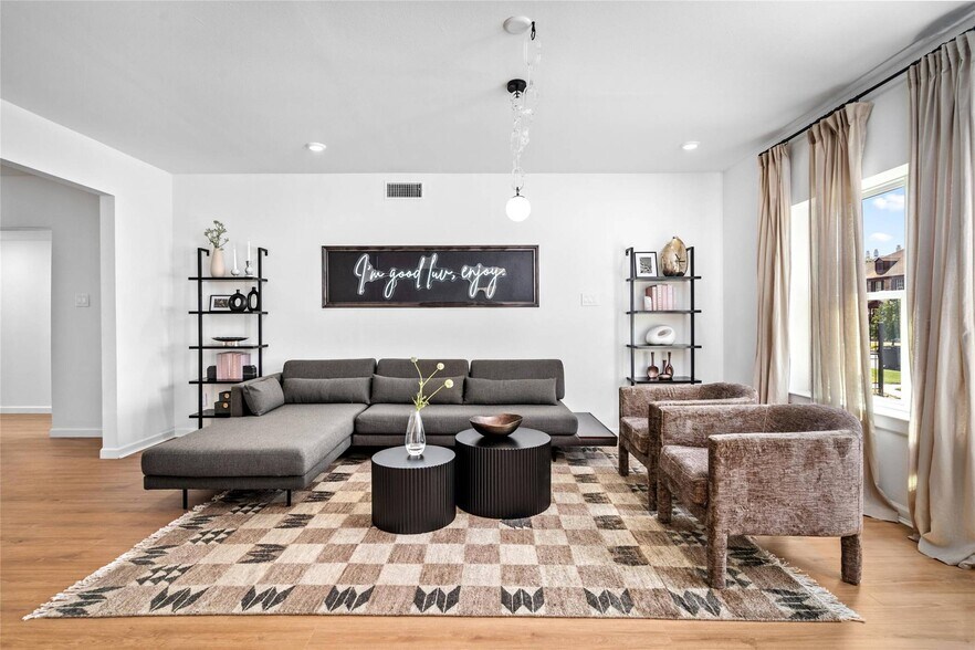 2901 Cleburne St, Houston, TX à vendre - Photo de l’immeuble – Image 2 sur 65