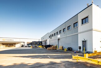 Plus de détails pour 15 Grumman Rd W, Bethpage, NY - Bureau, Industriel/Logistique à louer