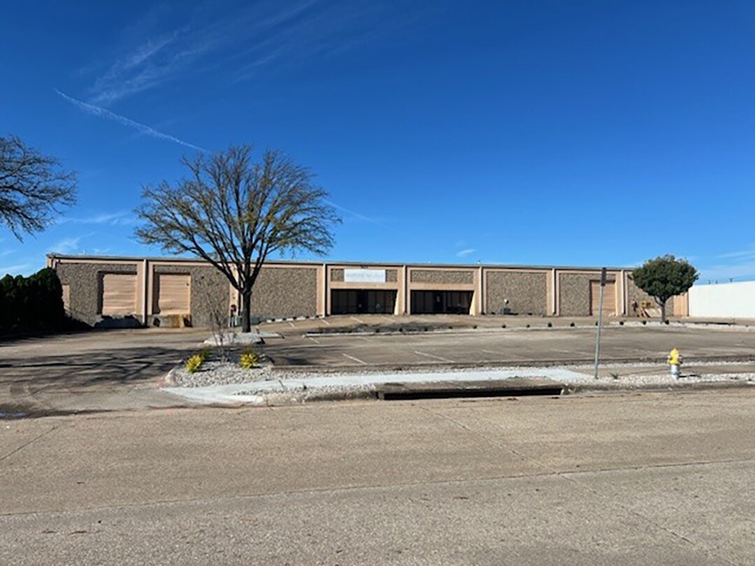 501 Industrial Dr, Richardson, TX à louer Photo principale– Image 1 sur 103