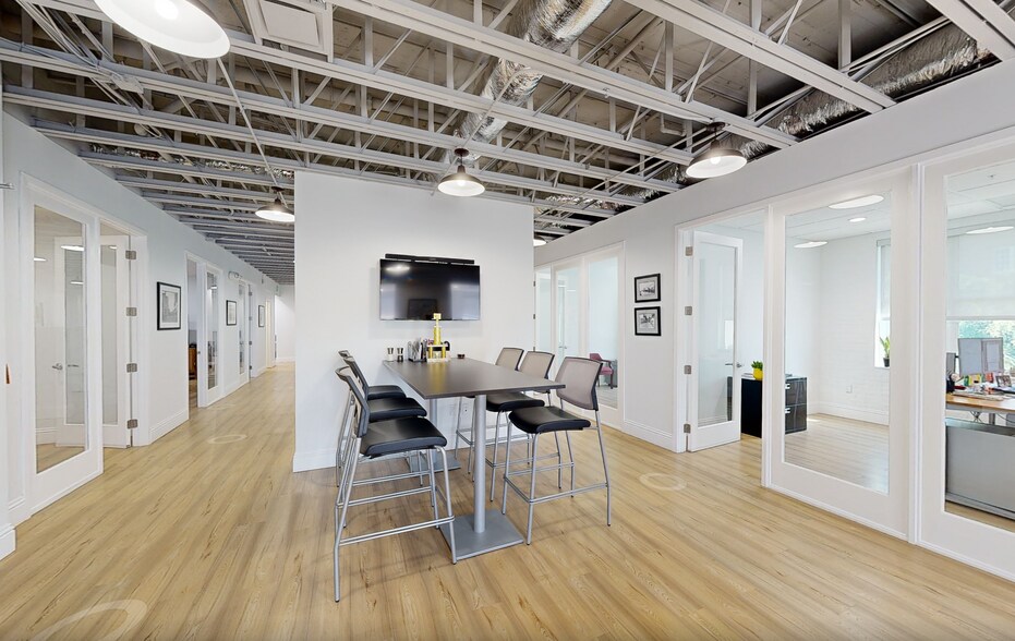 401 S Dixie Hwy, West Palm Beach, FL à louer - Numérisation 3D Matterport – Image 2 sur 9