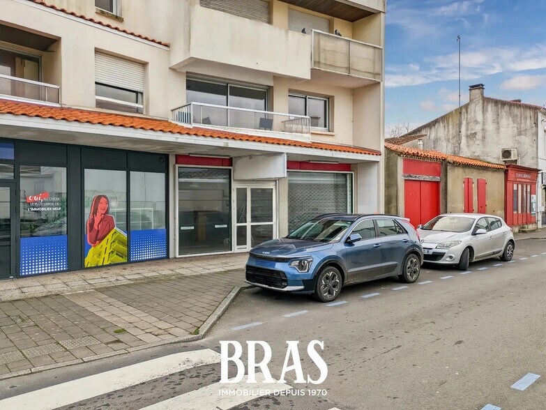 Local commercial dans Challans à louer - Photo de l’immeuble – Image 2 sur 4