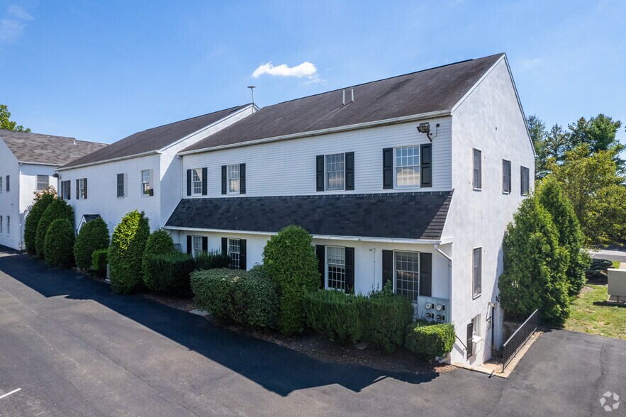 1364 Welsh Rd, North Wales, PA à louer - Photo de l’immeuble – Image 3 sur 11