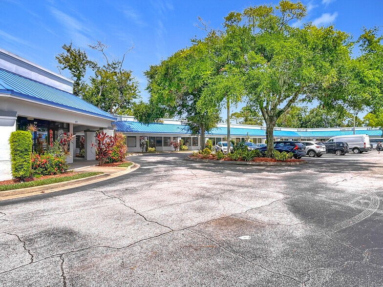 431 S Nova Rd, Ormond Beach, FL à vendre - Photo de l’immeuble – Image 2 sur 4