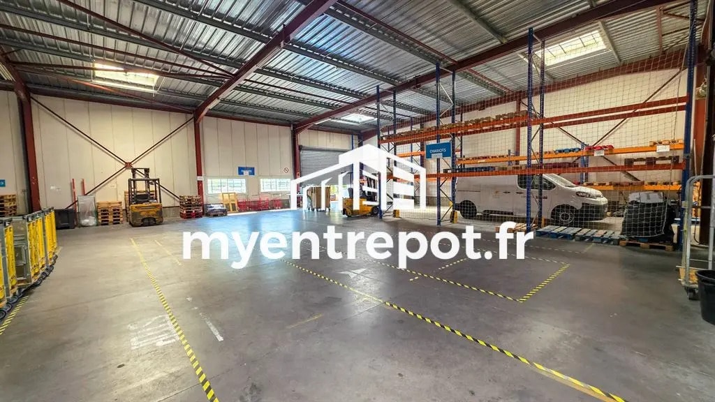 Local d’activités dans Marseille à louer Photo de l’immeuble– Image 1 sur 3