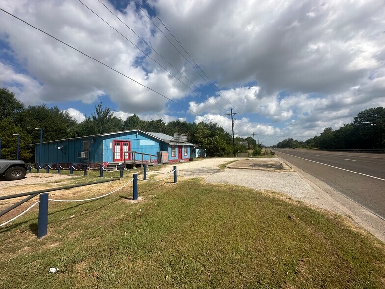 1816 Robb st, Trinity, TX à vendre - Photo de l’immeuble – Image 3 sur 4
