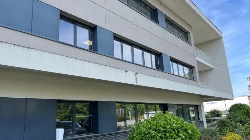 Bureau dans Rennes à louer - Photo de l’immeuble – Image 1 sur 4