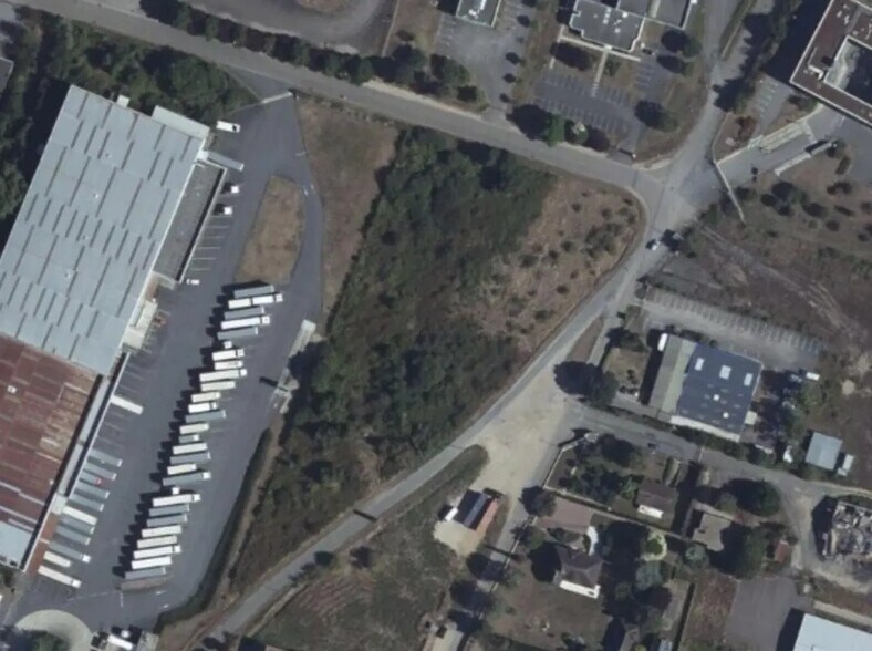 Terrain dans Gravigny à vendre - Photo de l’immeuble – Image 1 sur 2