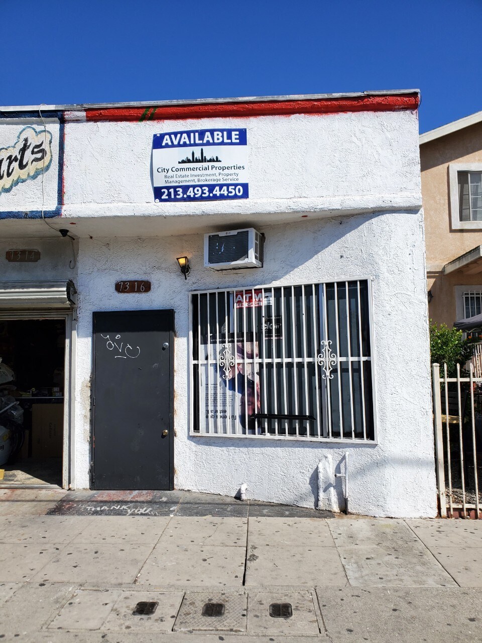 7312-7316 S San Pedro St, Los Angeles, CA à louer Photo principale– Image 1 sur 6
