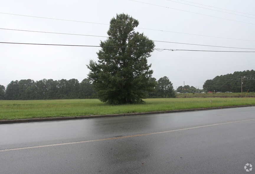 Amhurst Blvd, New Bern, NC à vendre - Photo principale – Image 1 sur 2