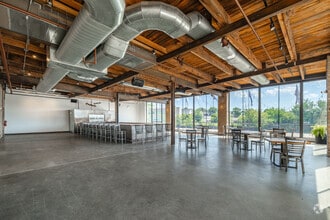 3057 N Rockwell St, Chicago, IL à louer Photo intérieure– Image 2 sur 12