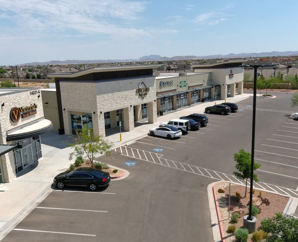 14021 Pebble Hills Blvd, El Paso, TX à louer Photo principale– Image 1 sur 2