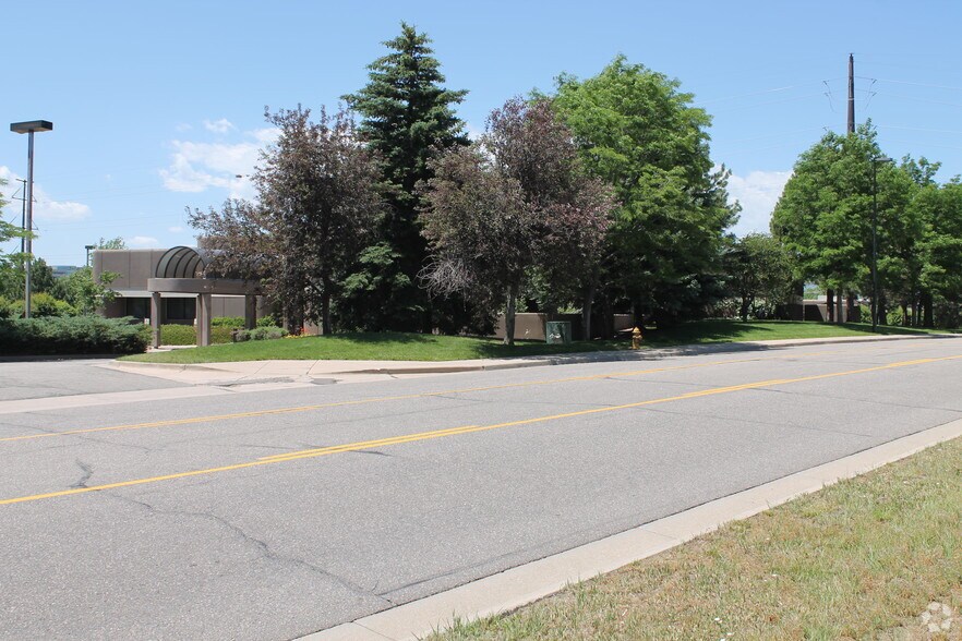 8381 Southpark Ln, Littleton, CO à vendre - Photo principale – Image 2 sur 6
