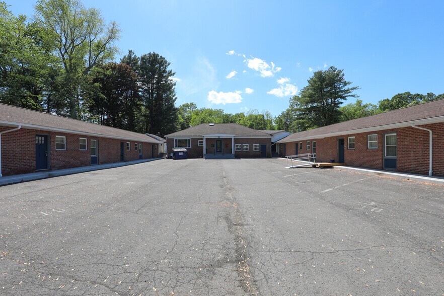 14311 Route 9W, Ravena, NY à vendre - Photo de l’immeuble – Image 2 sur 31