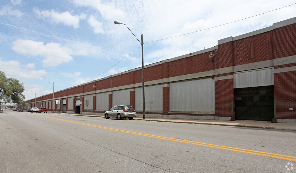 805-1133 Winchester Ave, Kansas City, MO à louer - Photo de l’immeuble – Image 2 sur 2