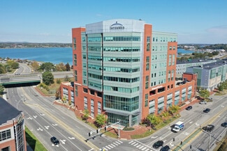Plus de détails pour 84 Marginal Way, Portland, ME - Local commercial à louer
