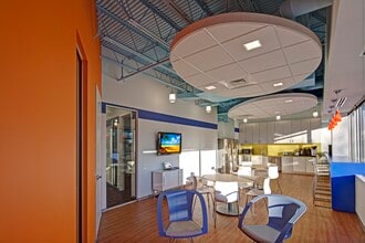 3901 Calverton Blvd, Calverton, MD à louer Photo intérieure– Image 1 sur 9