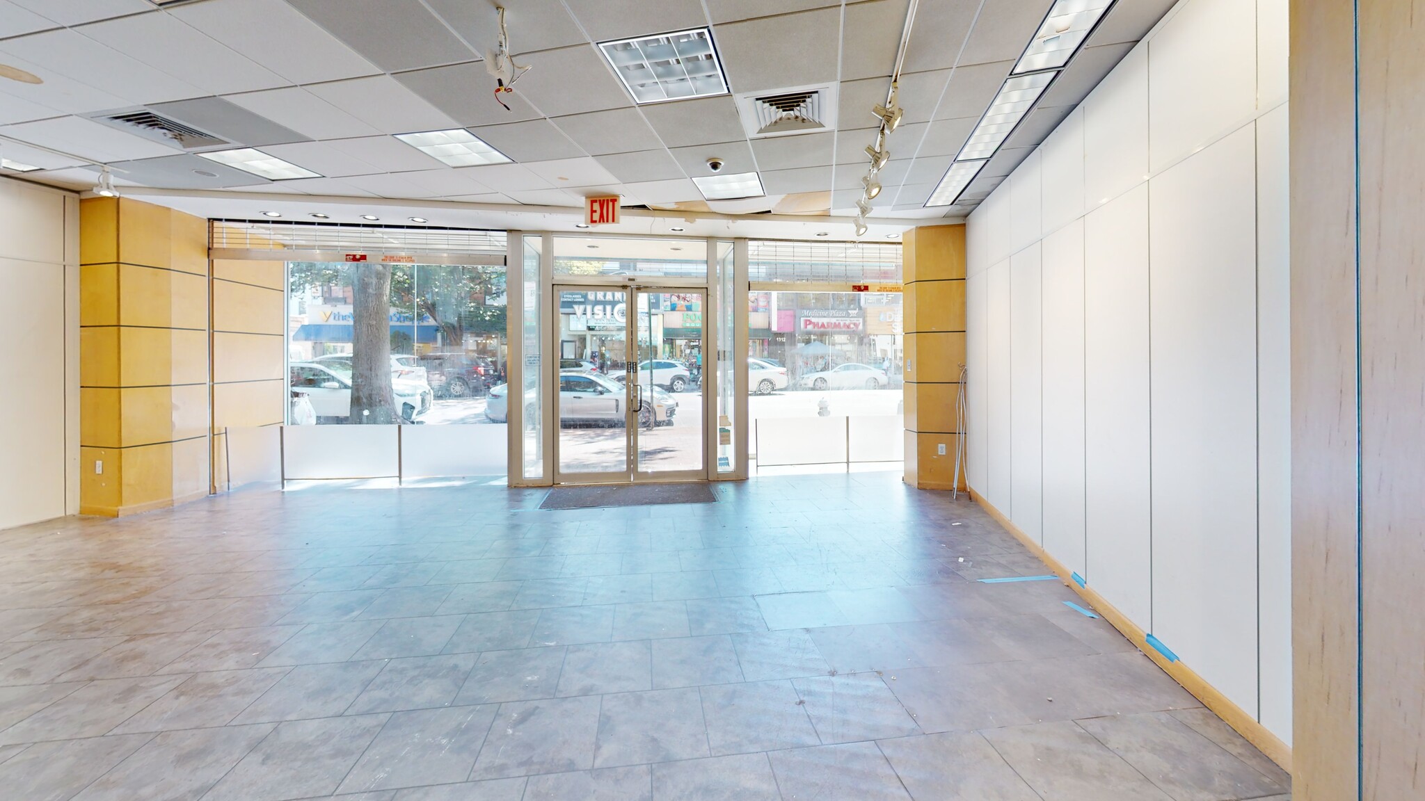 1313 Kings Hwy, Brooklyn, NY à louer Photo de l’immeuble– Image 1 sur 5
