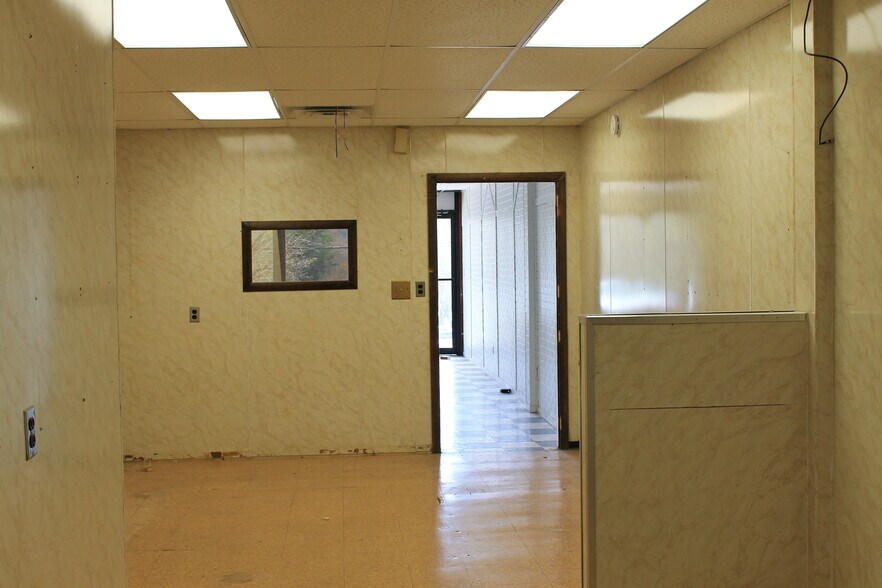 72-82 N State Rd, Briarcliff Manor, Briarcliff Manor, NY à louer - Photo de l’immeuble – Image 3 sur 4