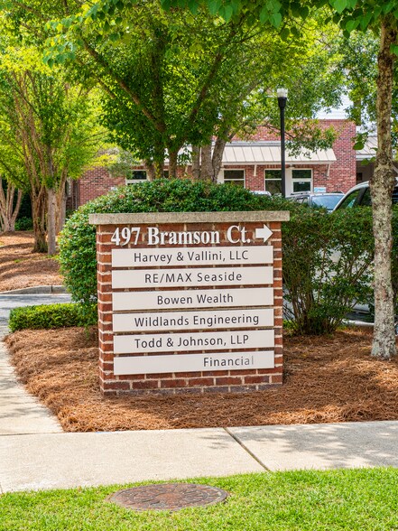 497 Bramson Ct, Mount Pleasant, SC à louer - Photo de l’immeuble – Image 2 sur 25