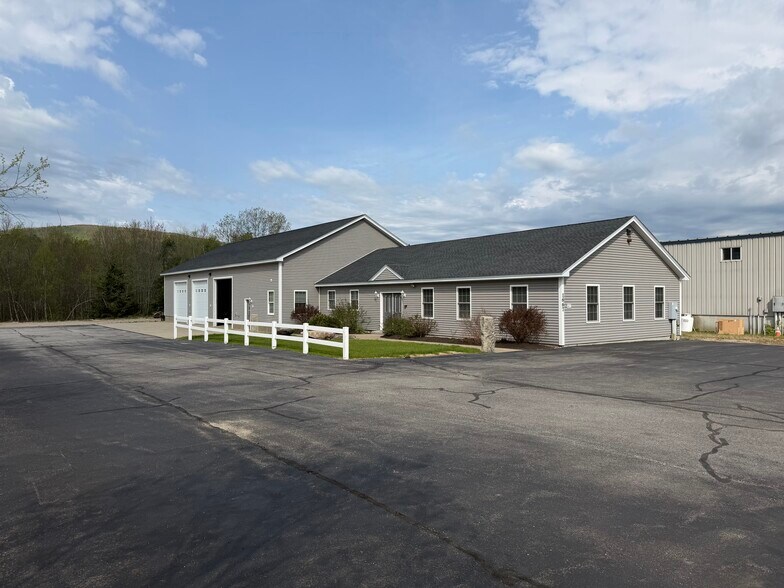 1667 White Mountain Hwy, Sanbornville, NH à louer - Photo principale – Image 1 sur 11
