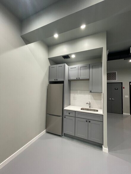 194 Gordon St, Staten Island, NY à louer - Photo intérieure – Image 3 sur 8