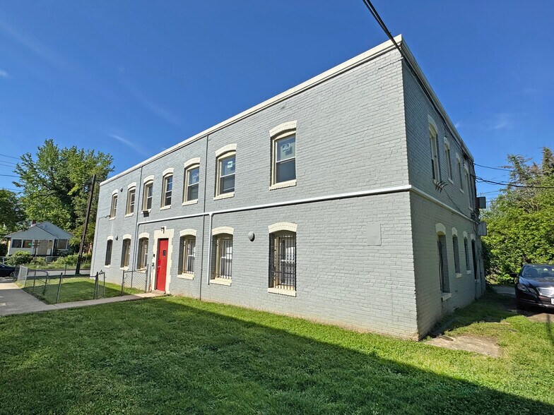4912 Nash St NE, Washington, DC à vendre - Photo de l’immeuble – Image 2 sur 12