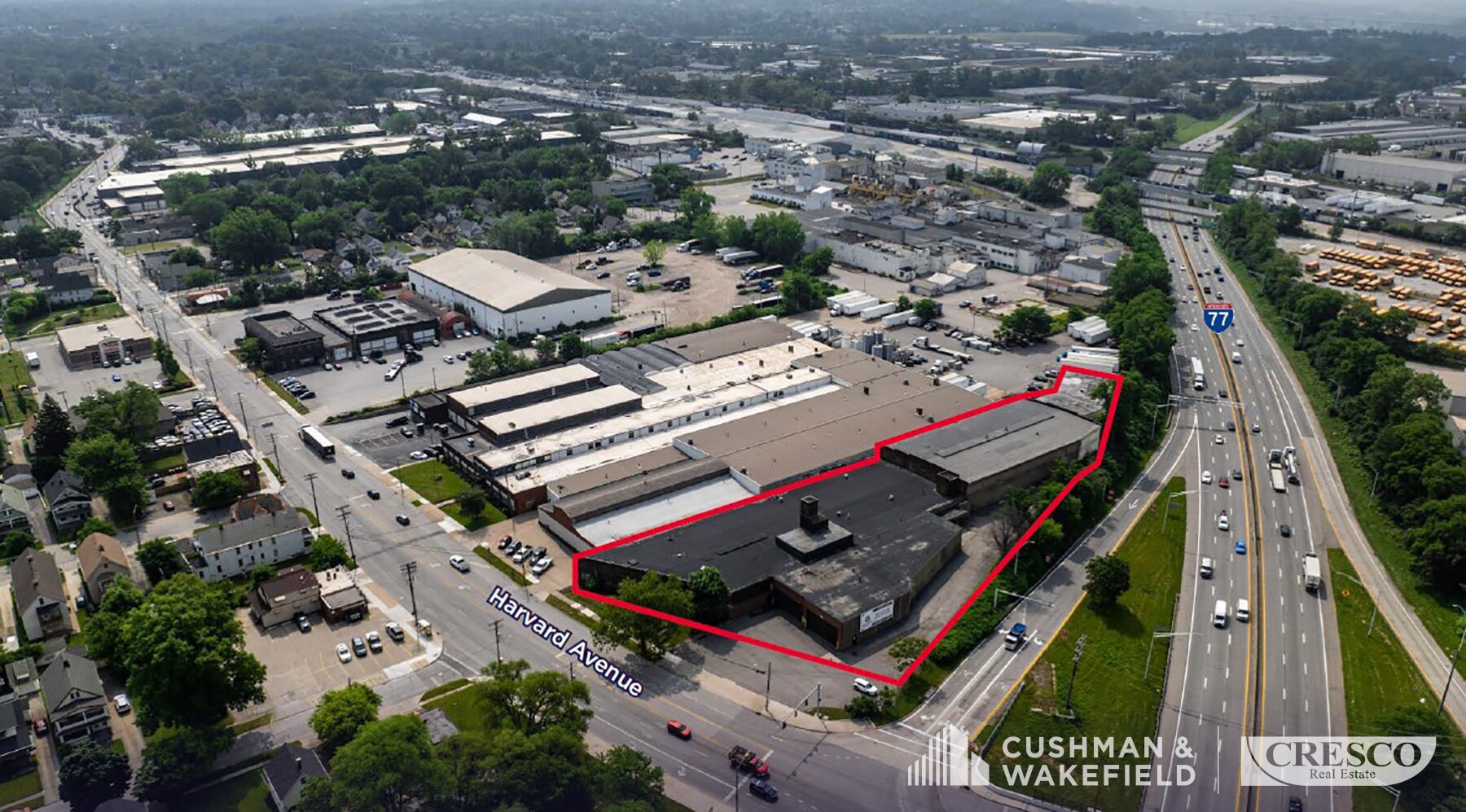 5200 Harvard Ave, Newburgh Heights, OH à vendre Photo de l’immeuble– Image 1 sur 12