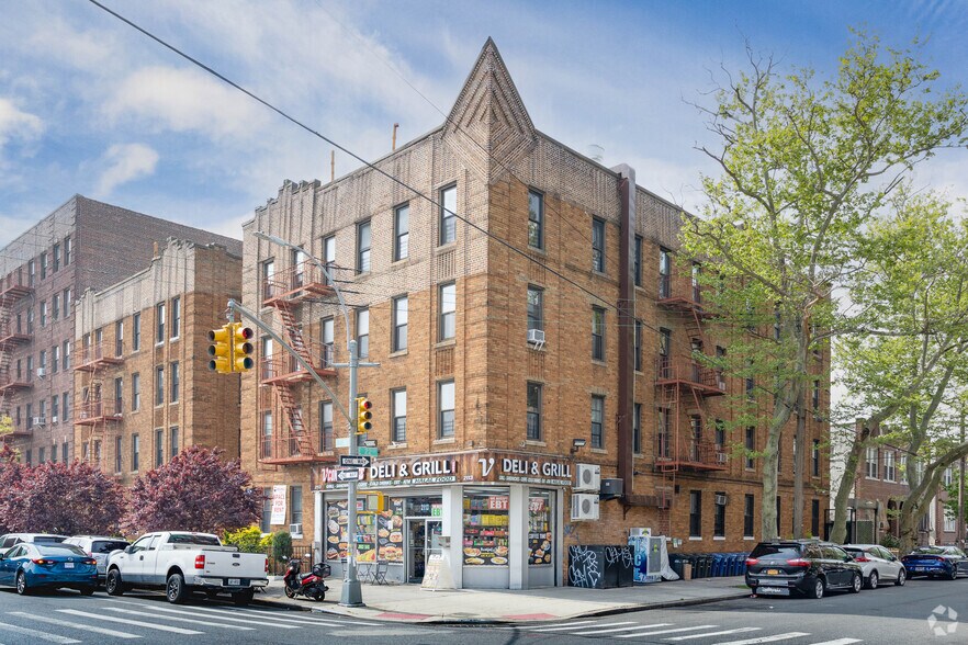 2 Brooklyn Mixed-Use Buildings portefeuille de 2 biens à vendre sur LoopNet.fr - Photo de l’immeuble – Image 2 sur 16