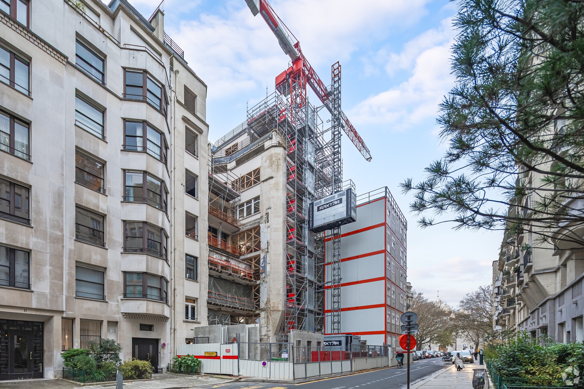 13-15 Rue Cognacq-Jay, Paris à louer Photo principale– Image 1 sur 4