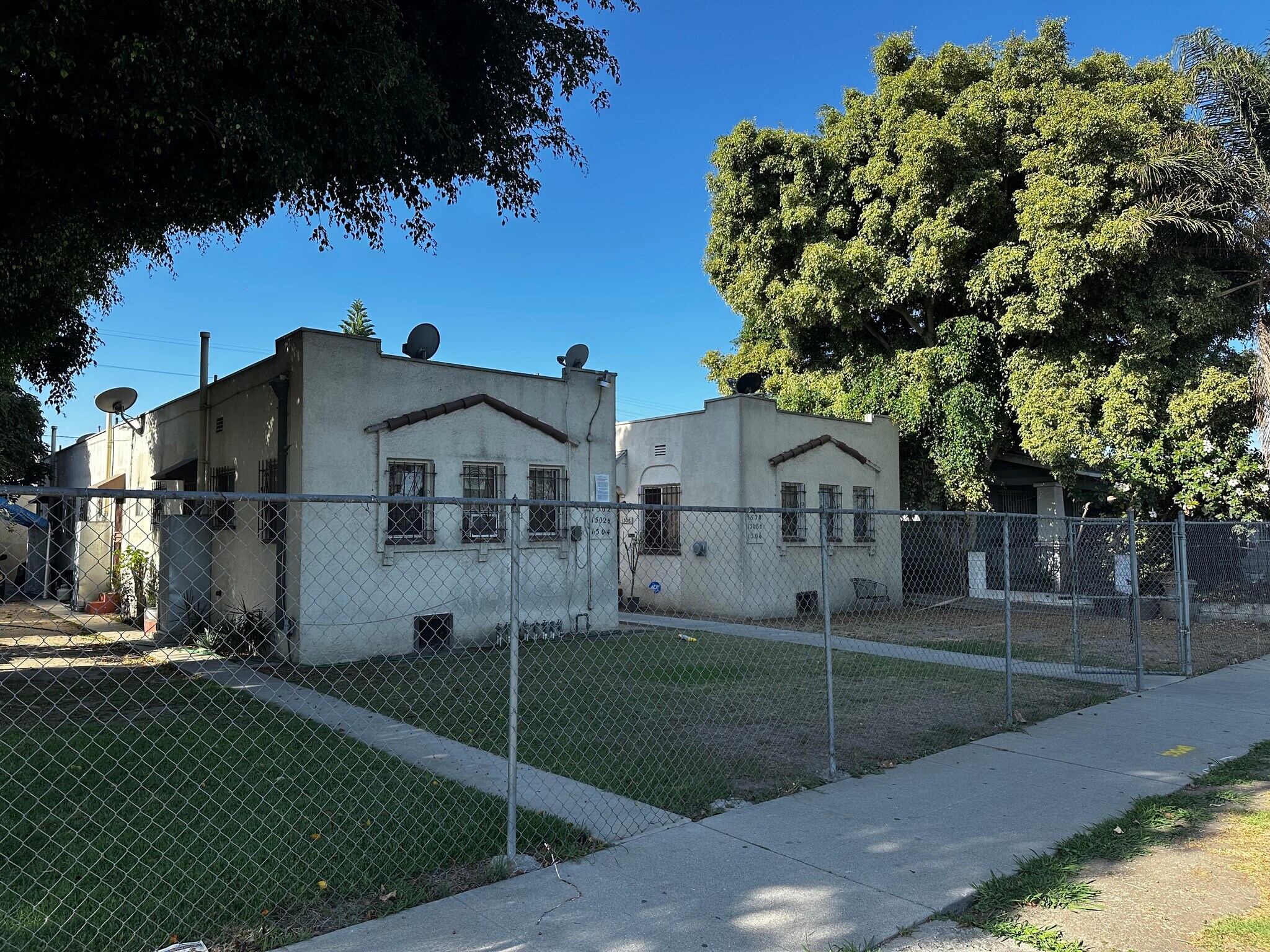 1502 W 62nd St, Los Angeles, CA à vendre Photo principale– Image 1 sur 9