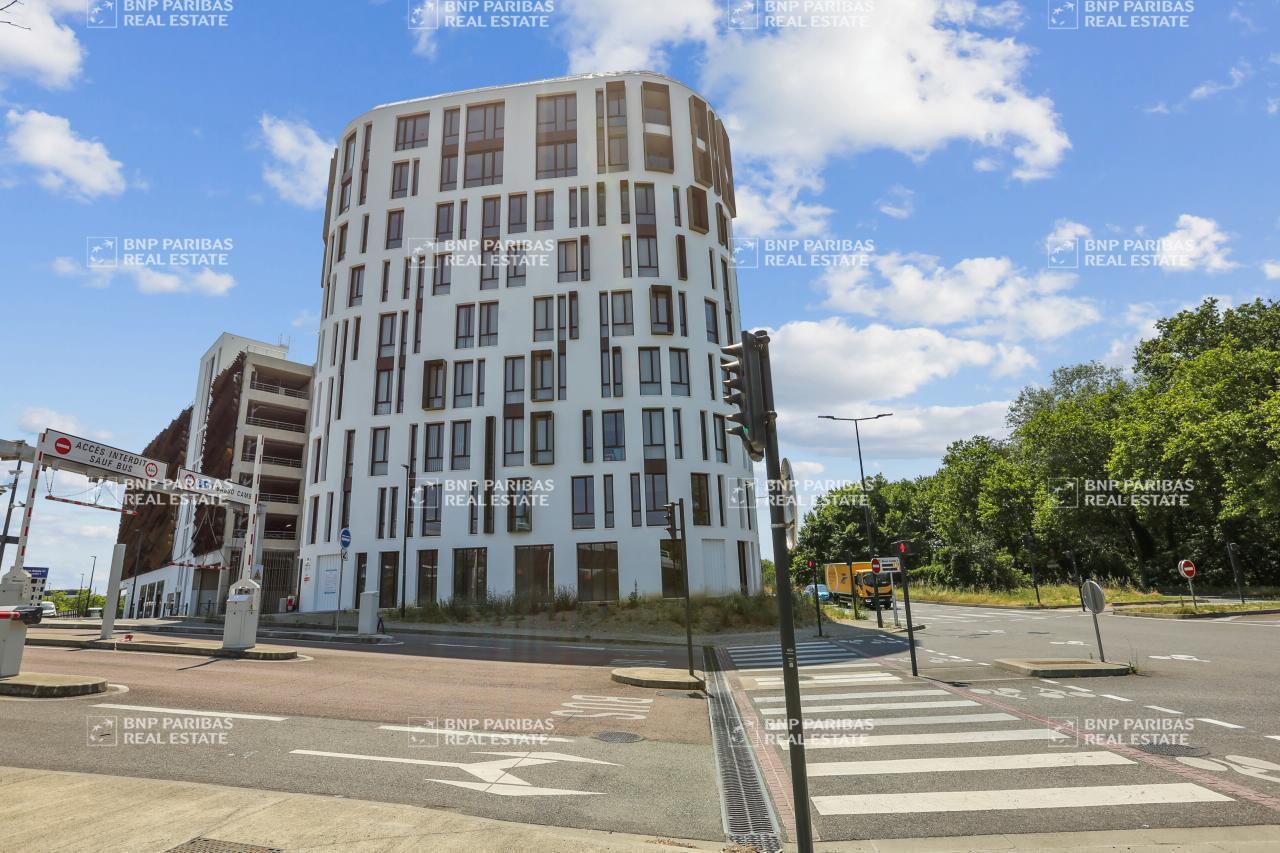 8 Place Edouard Bouillière, Toulouse à vendre Photo de l’immeuble– Image 1 sur 23