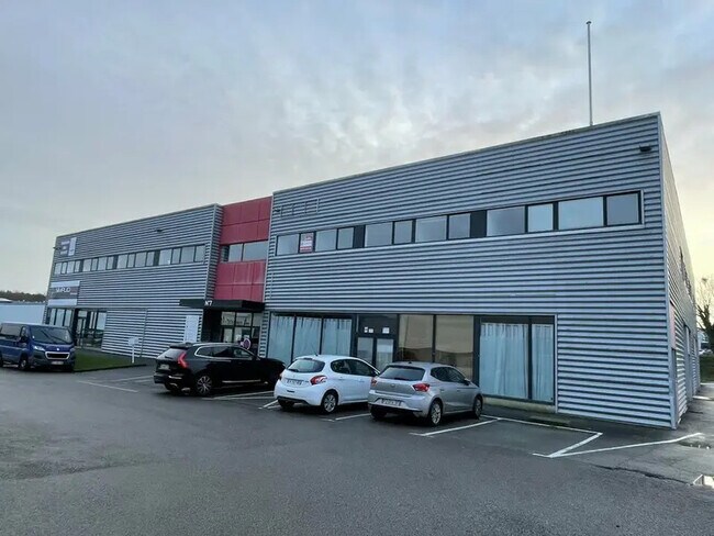 Plus de détails pour Bureau à louer